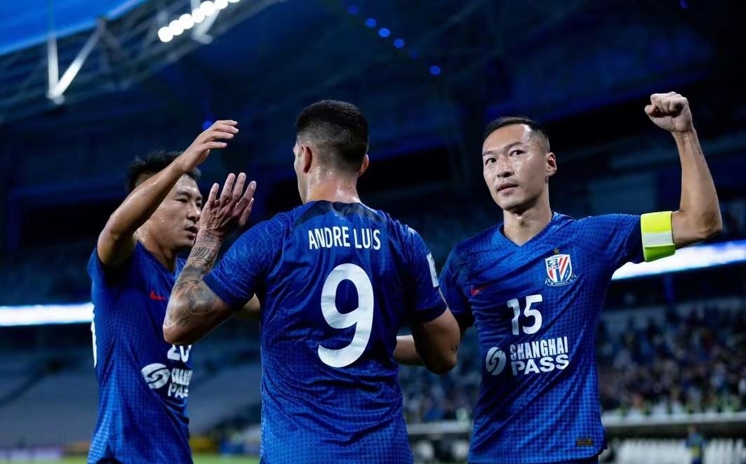 关于足总杯赛程吃紧；上海申花加时末段主帅复盘；悬念犹存；控场能力受关注的信息