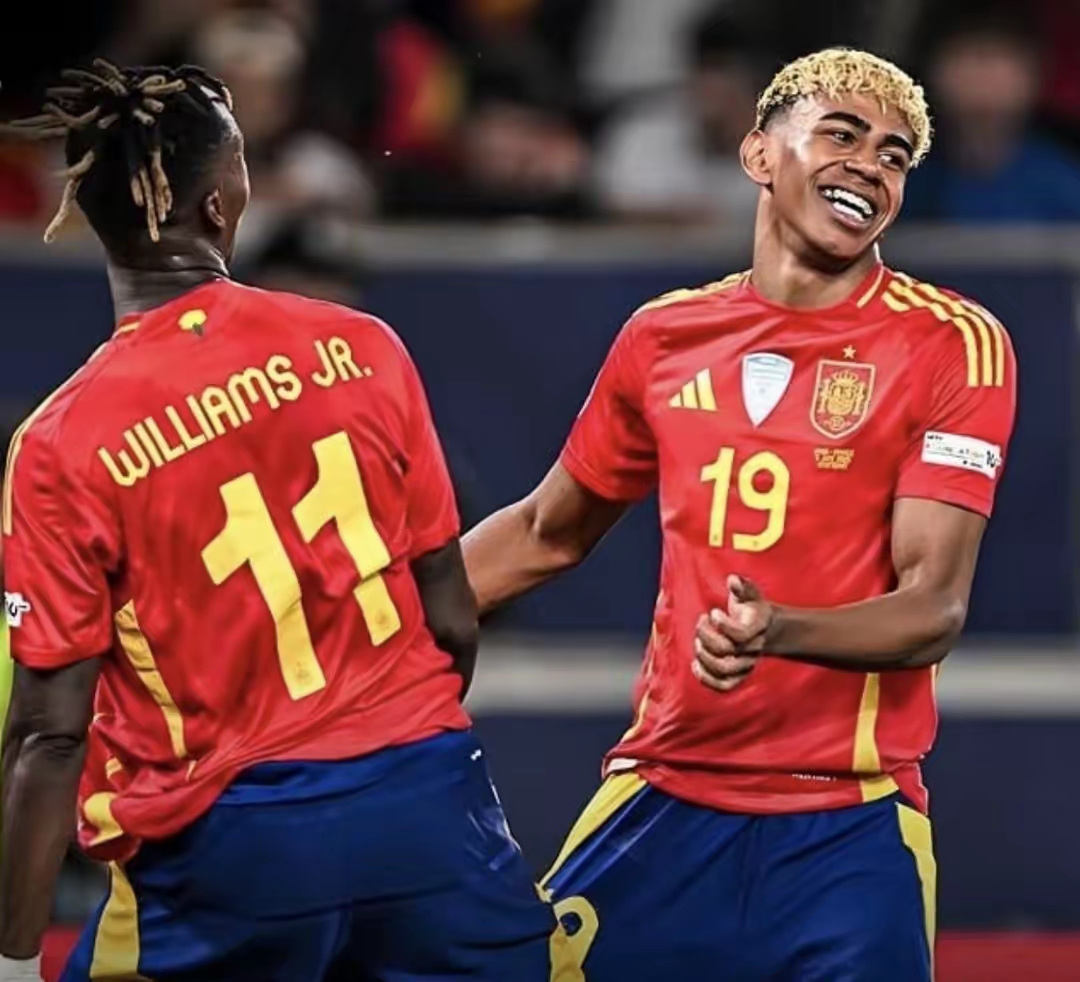 赛前葡萄牙体育完成体检：荷甲节点到来；引发热议；年轻球员得到机会的简单介绍