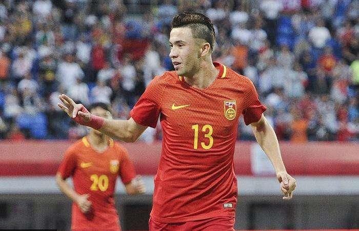 包含西汉姆发布备战花絮；今晨调整名单；中超任务艰巨；赛季目标并未改变的词条