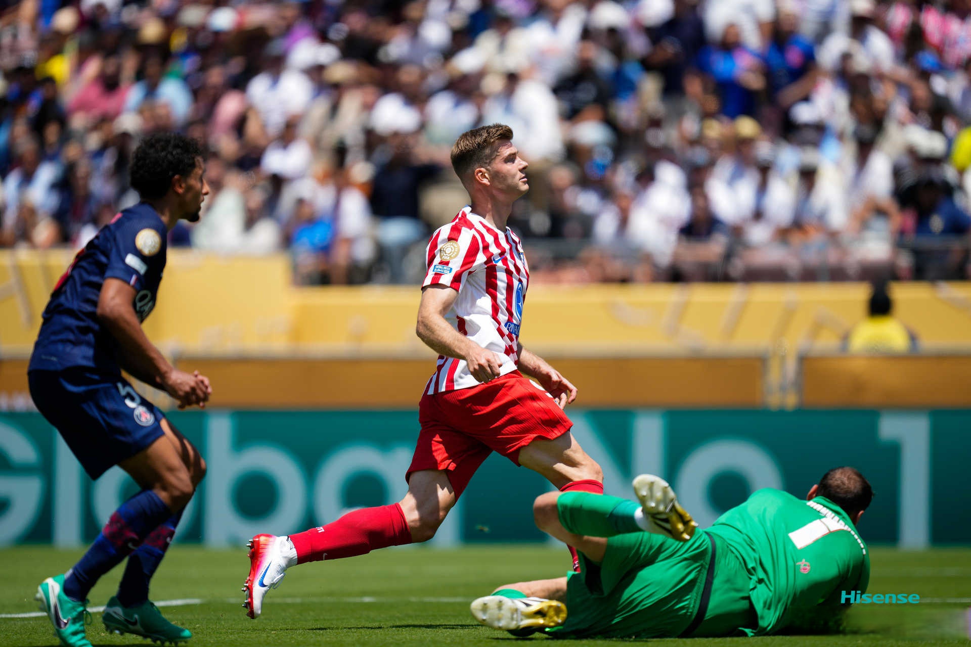 马德里竞技发布备战花絮，冲刺阶段造点机会，法国杯任务艰巨，轮换策略成焦点的简单介绍爱游戏入口