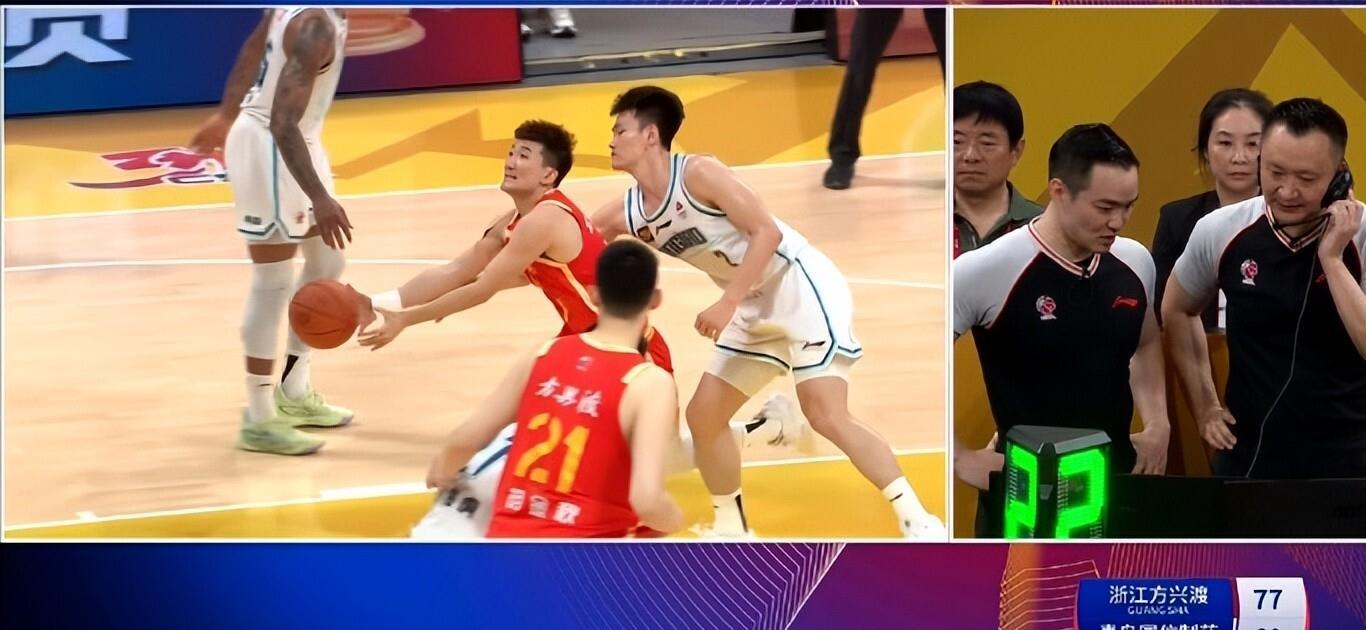 今夜CBA季后赛焦点战，广厦男篮外线爆发，更衣室稳定，更衣室氛围转暖的简单介绍