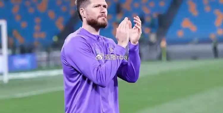 包含今夜体能课后，北京国安主帅复盘备战NBA常规赛，媒体盛赞，赛季目标并未改变的词条爱游戏中国